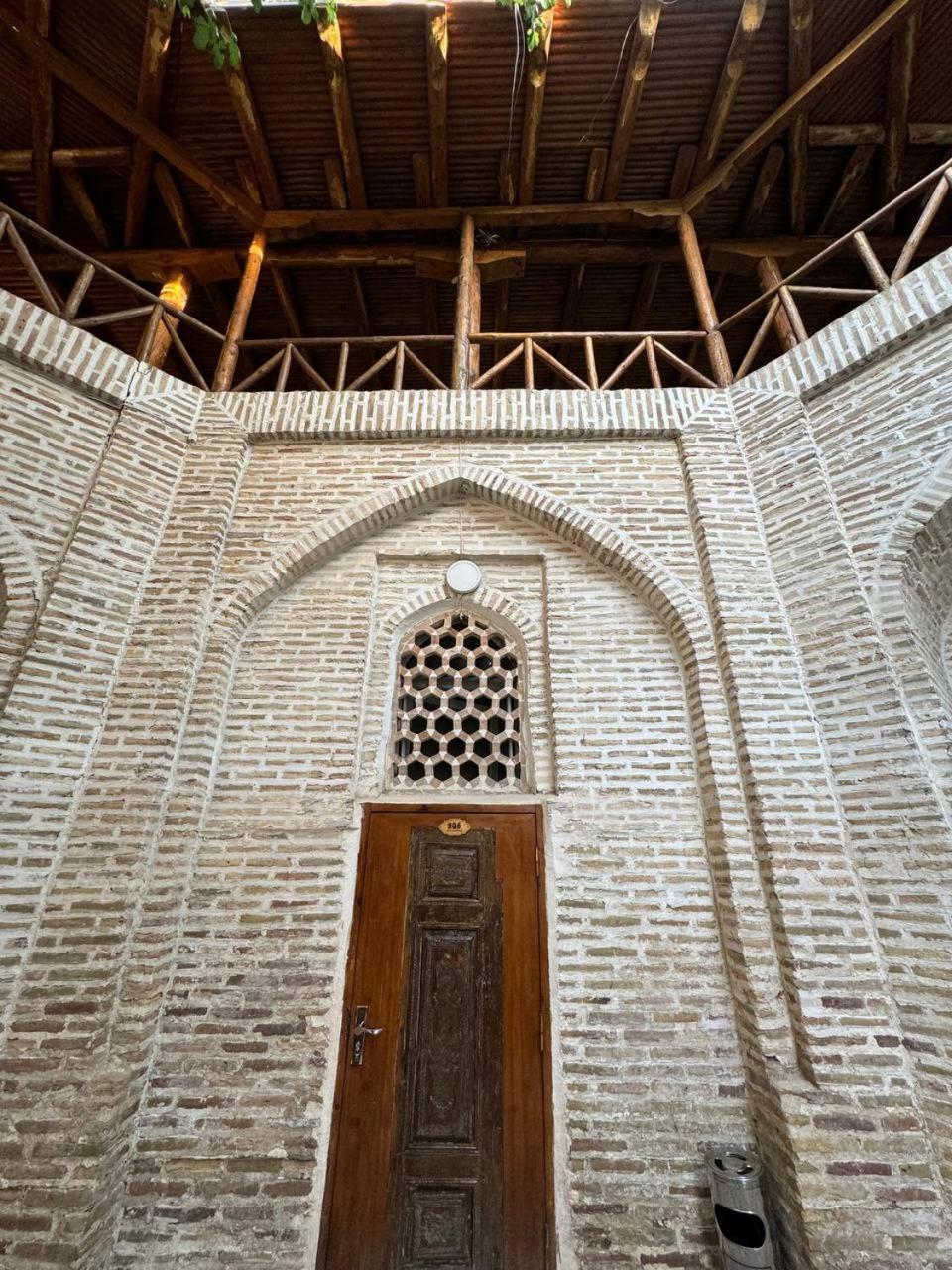 Ohun 18Th Century Caravansarai Bukhara Esterno foto
