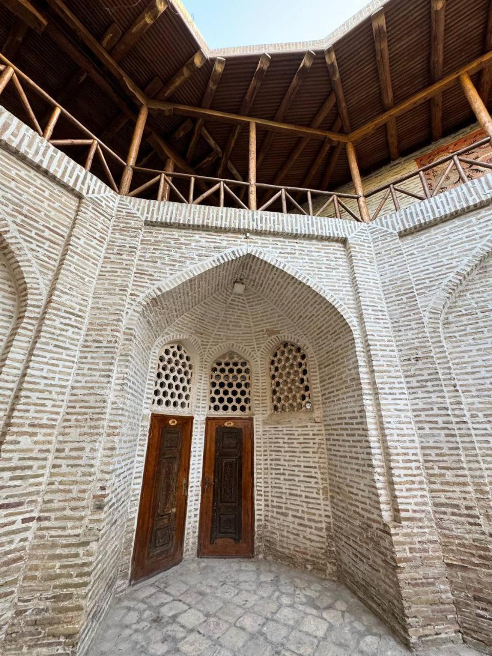 Ohun 18Th Century Caravansarai Bukhara Esterno foto
