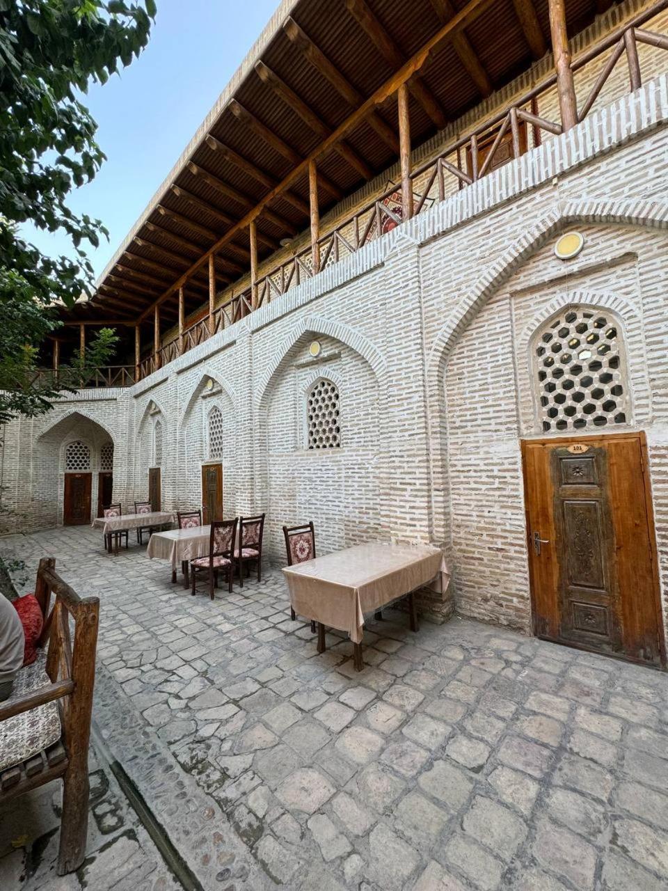 Ohun 18Th Century Caravansarai Bukhara Esterno foto