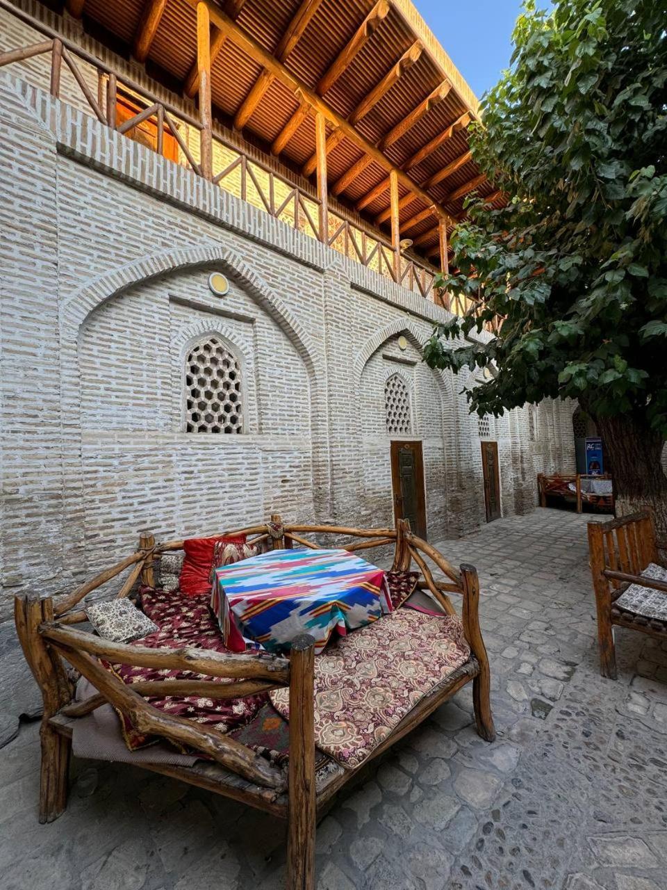 Ohun 18Th Century Caravansarai Bukhara Esterno foto