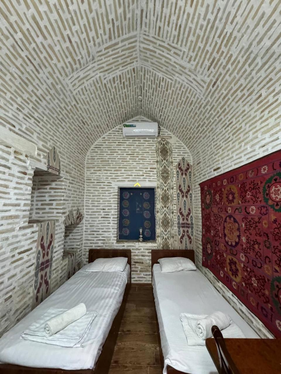 Ohun 18Th Century Caravansarai Bukhara Esterno foto