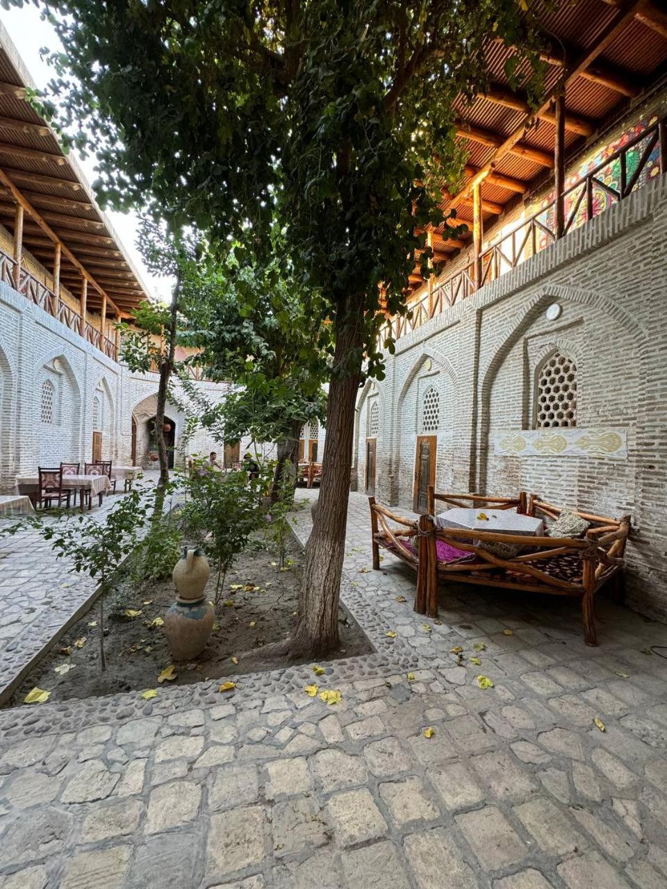 Ohun 18Th Century Caravansarai Bukhara Esterno foto