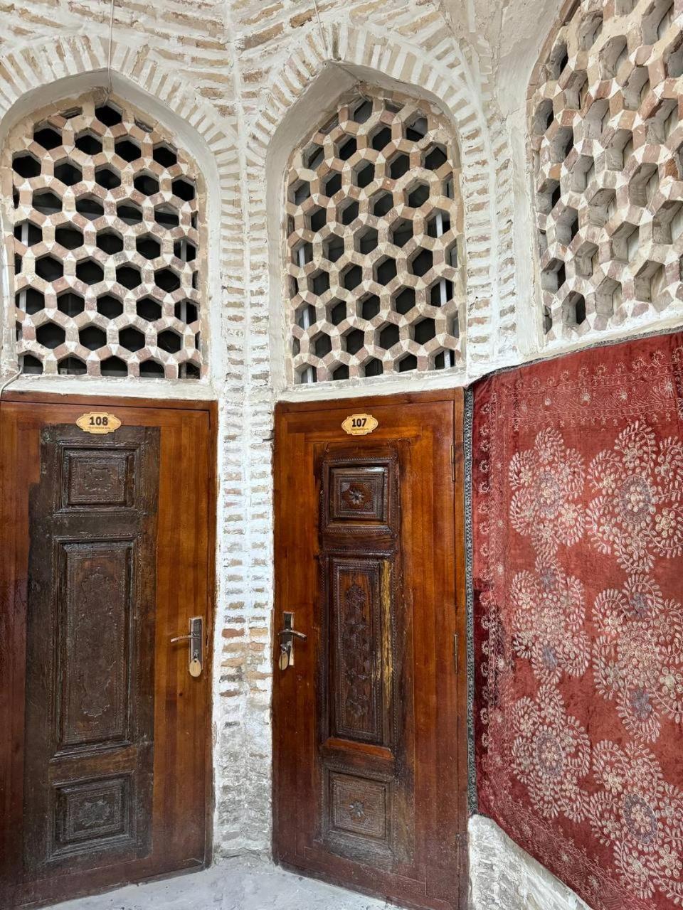 Ohun 18Th Century Caravansarai Bukhara Esterno foto