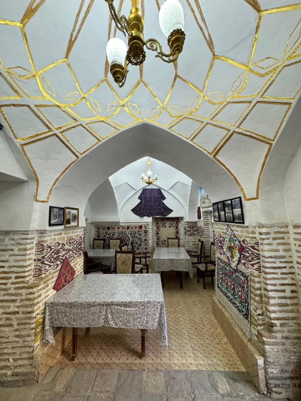 Ohun 18Th Century Caravansarai Bukhara Esterno foto