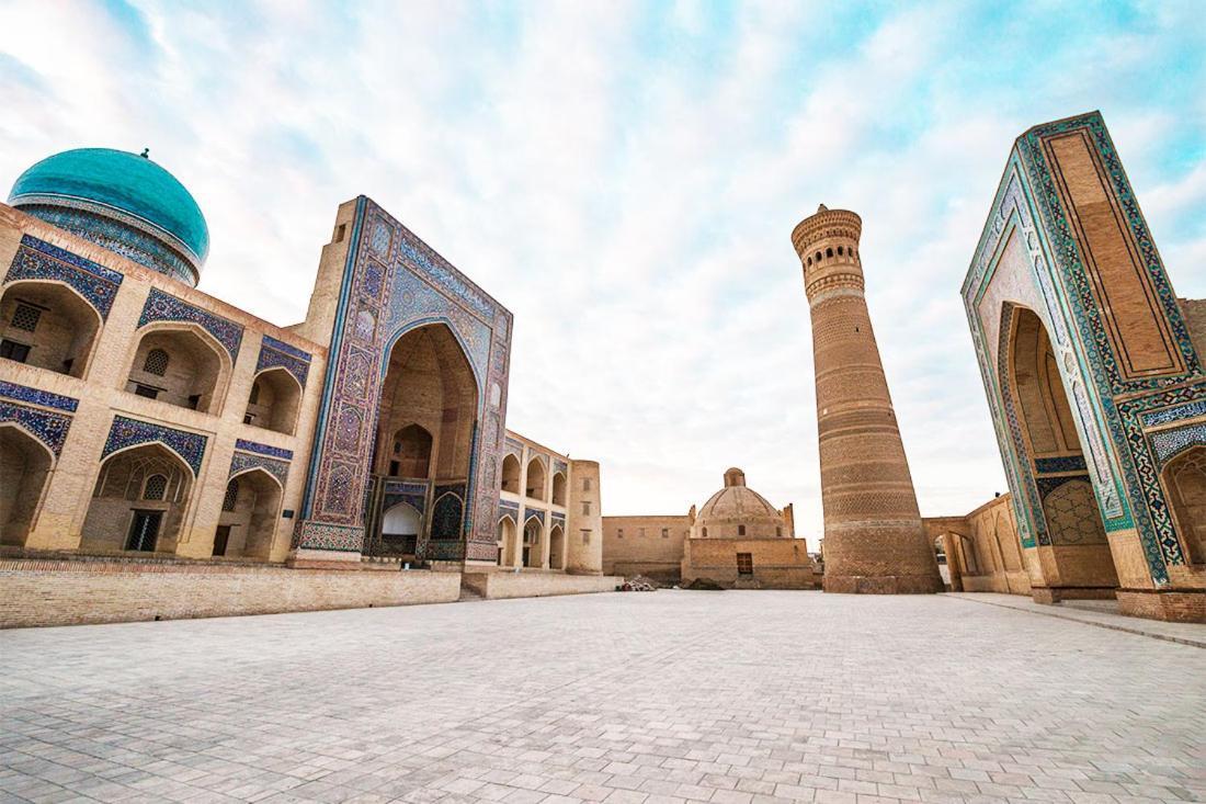 Ohun 18Th Century Caravansarai Bukhara Esterno foto