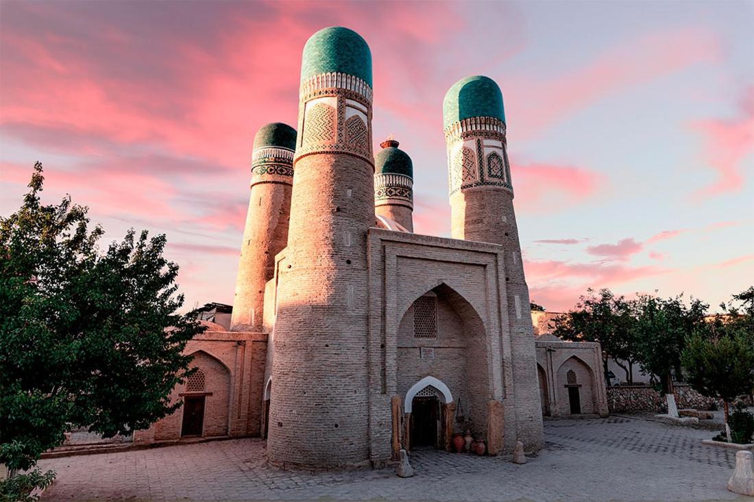 Ohun 18Th Century Caravansarai Bukhara Esterno foto